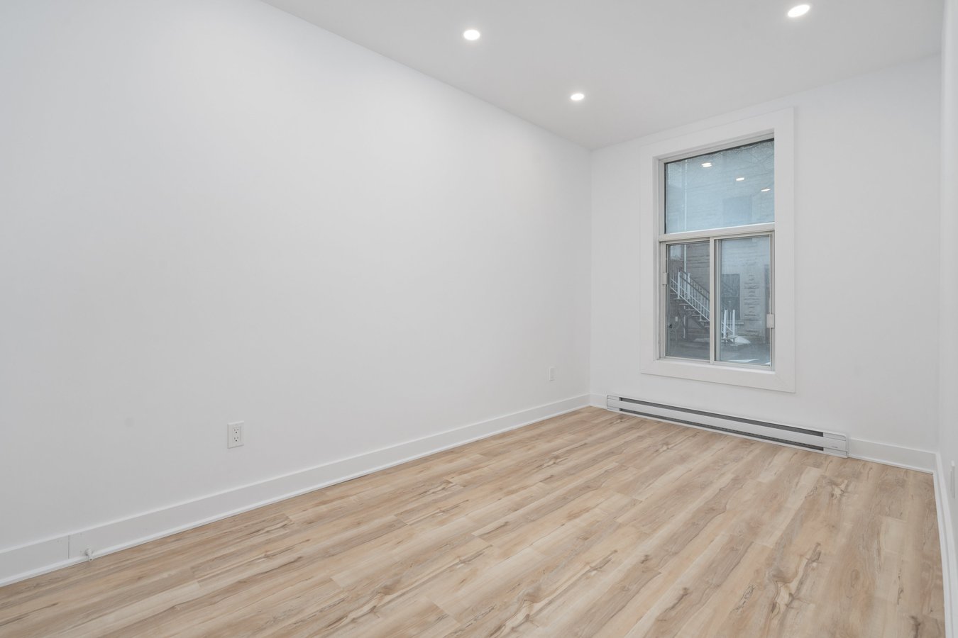 1607 Rue Beaudry - Photo 2