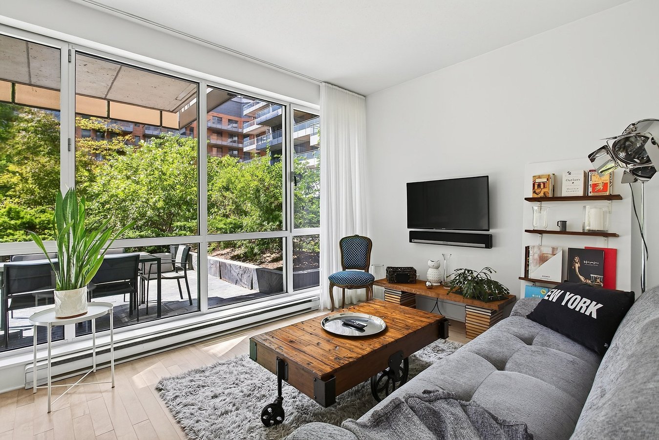 901 Rue de la Commune Est - Photo 5