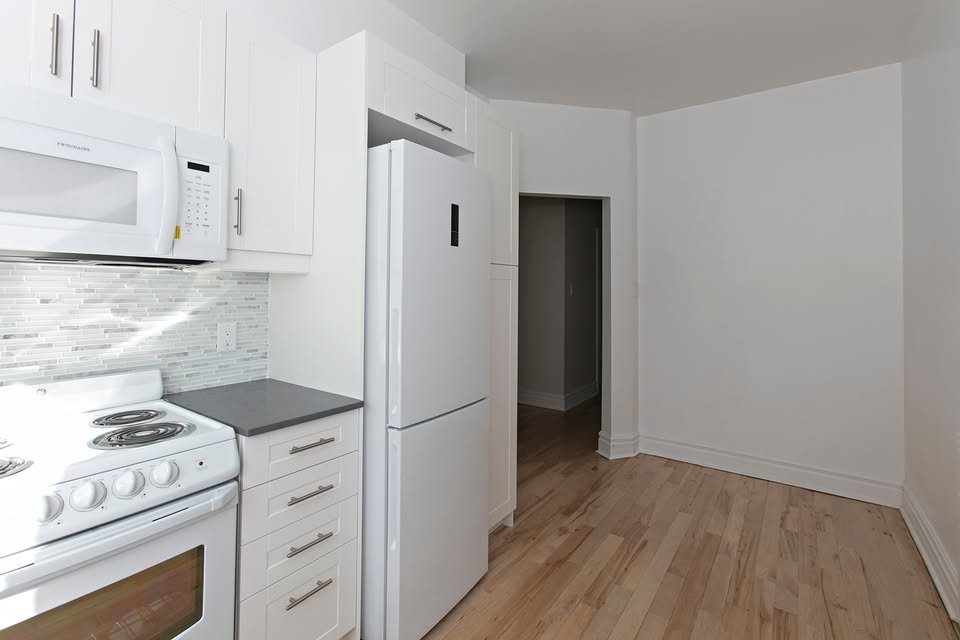 5600 Avenue Decelles - Photo 8