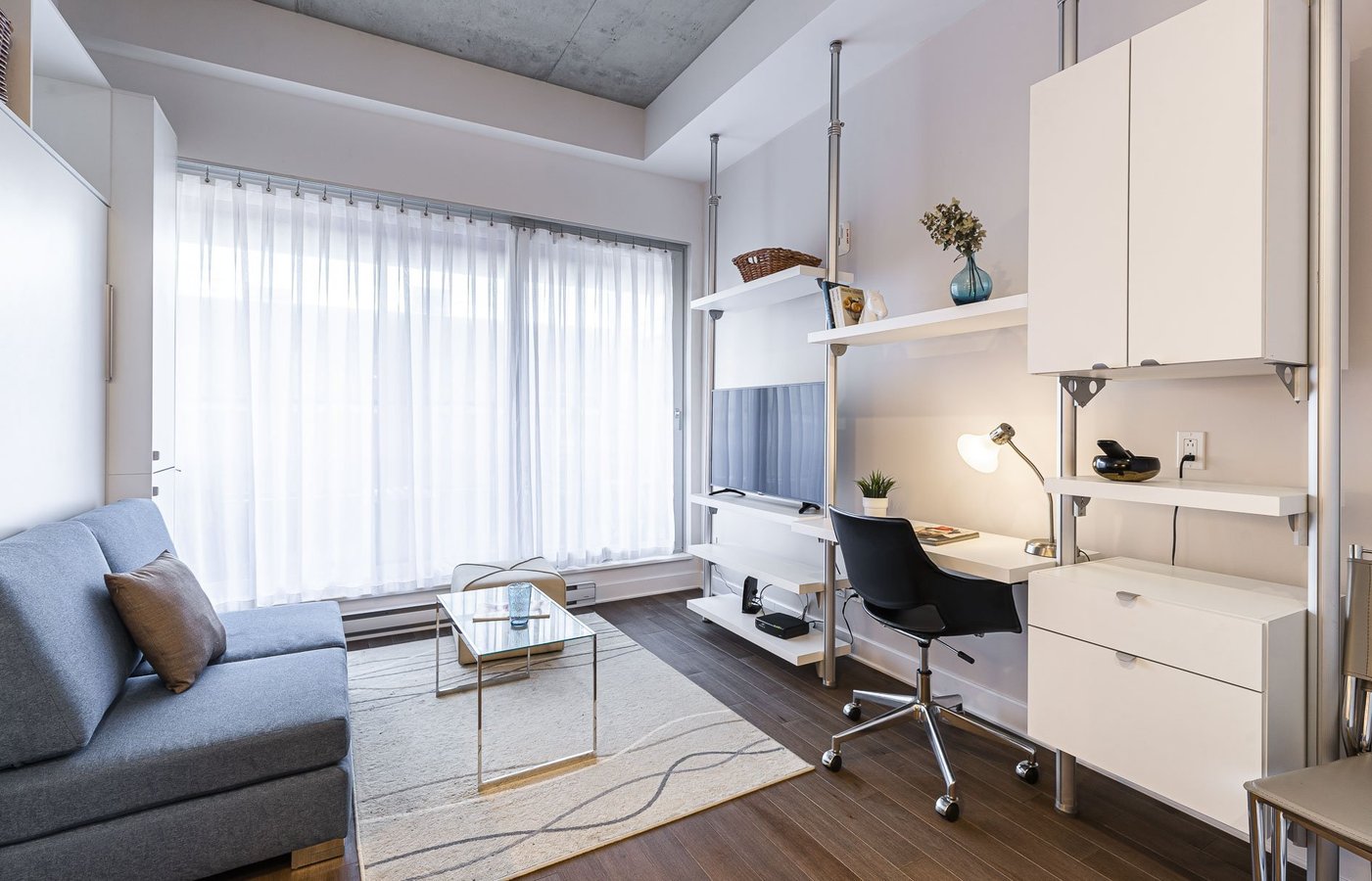 101 Rue Peel - Photo 1