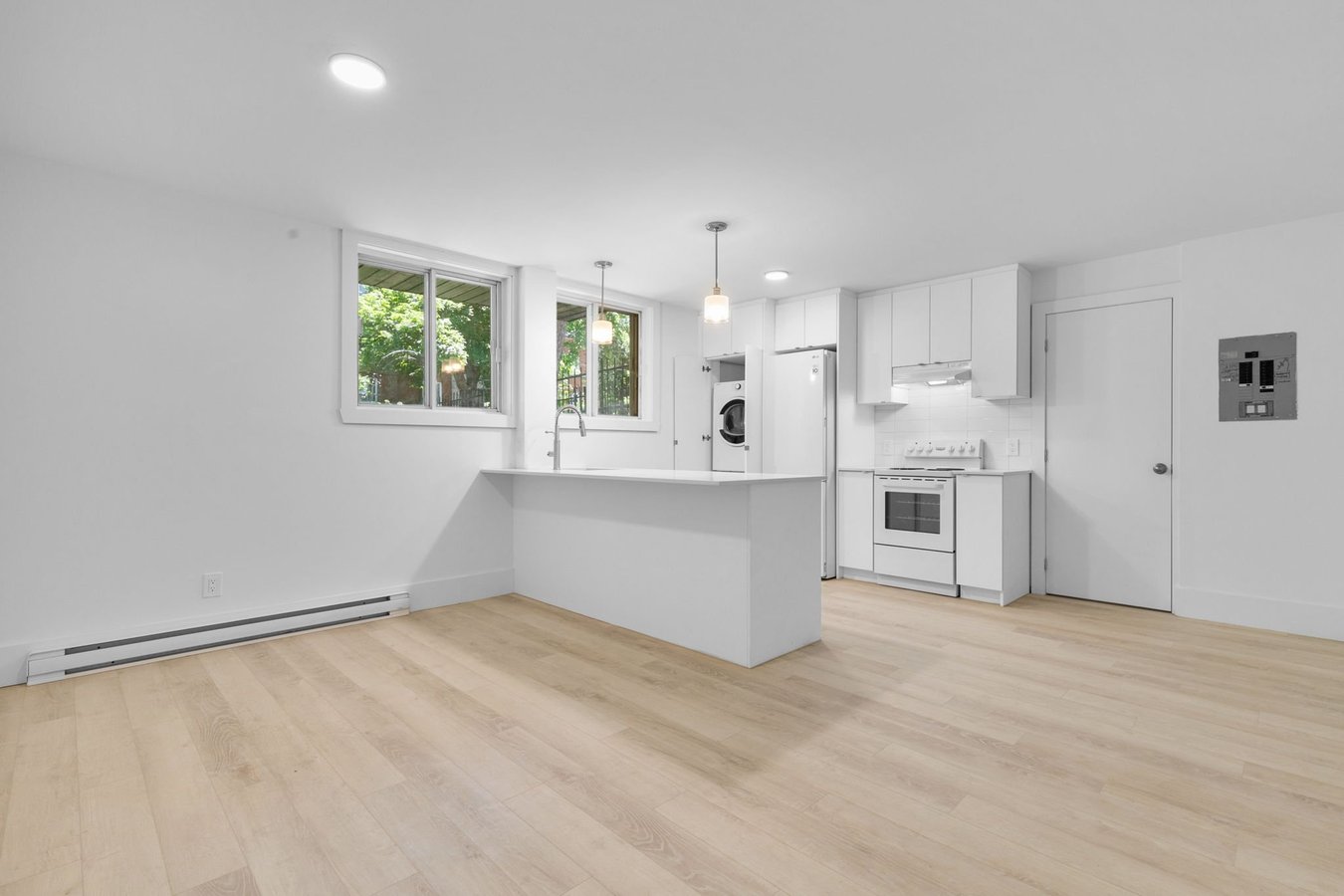 3365 Avenue Barclay - Photo 1