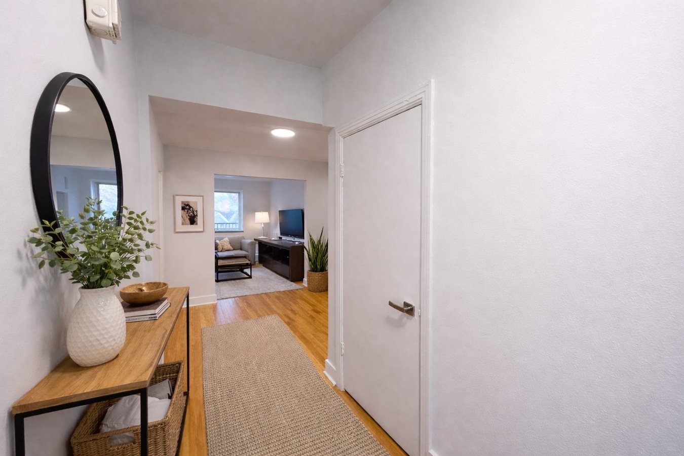 5025 Avenue Macdonald - Photo 1