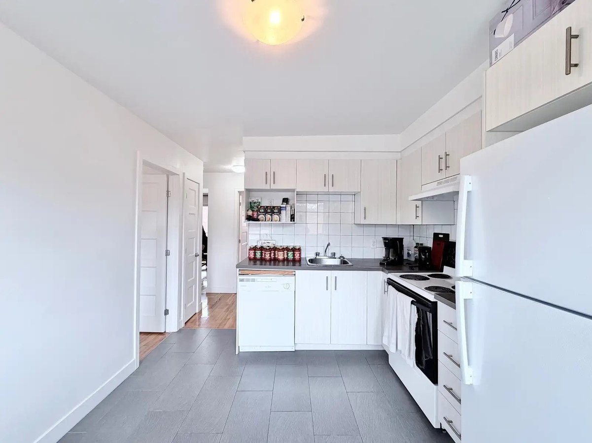 2450 Rue Marie-Anne - Photo 4