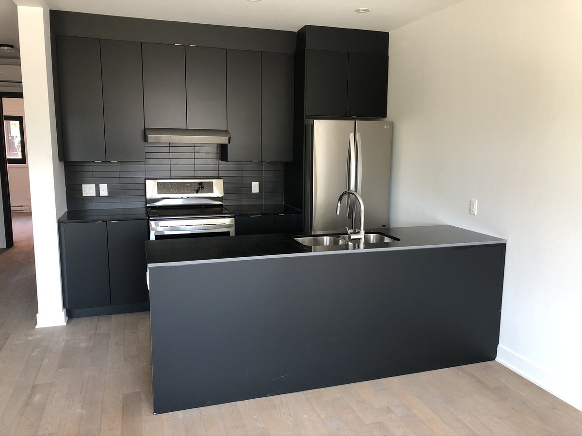 409 Avenue Beaumont - Photo 1