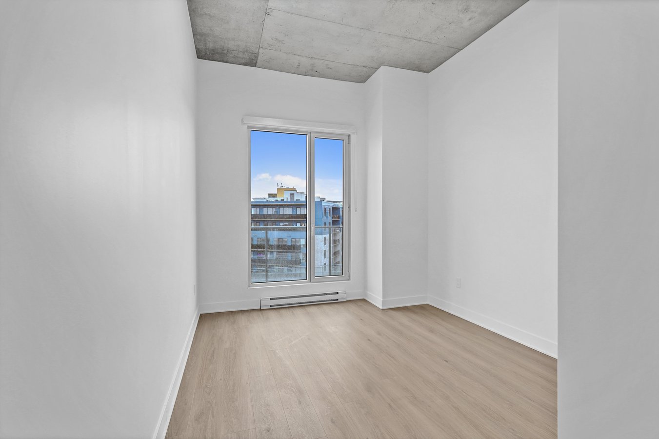 5070 Rue Paré - Photo 8