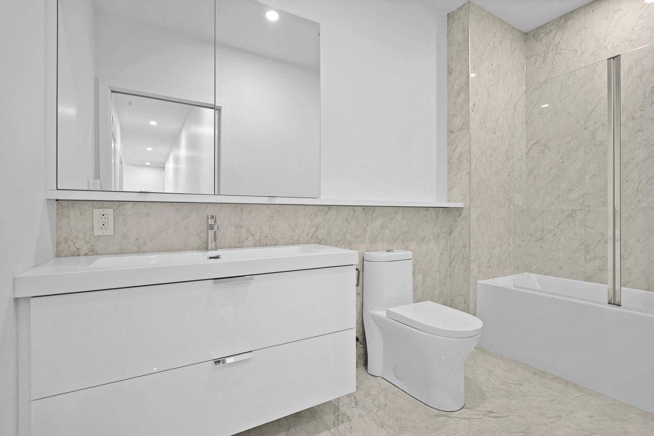 5070 Rue Paré - Photo 11