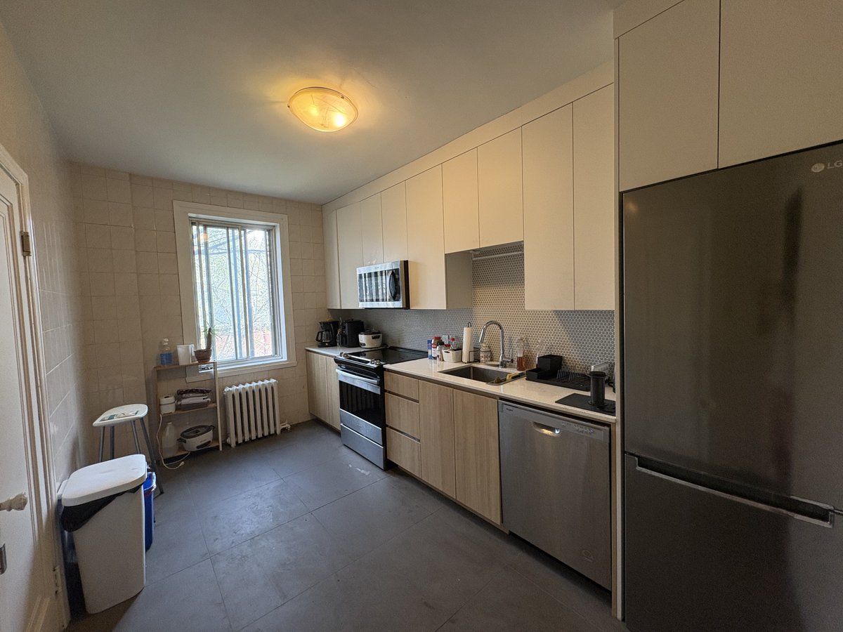 4906 Chemin Queen Mary - Photo 1