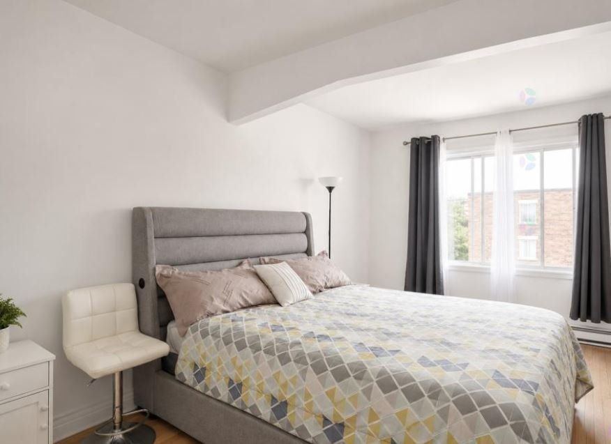 1879 Rue Jarry Est - Photo 1