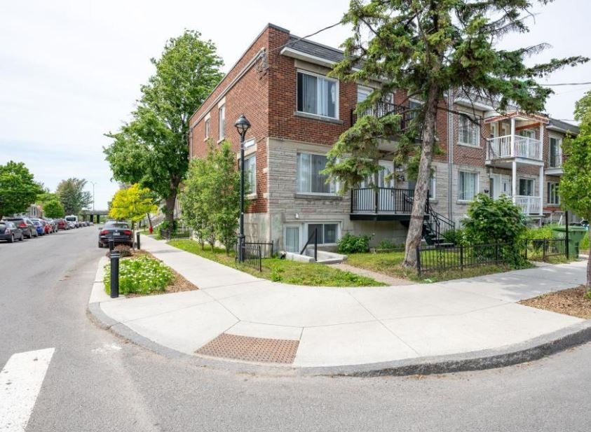 1879 Rue Jarry Est - Photo 3