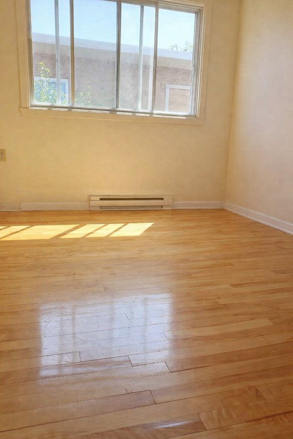 1695 Boulevard Desmarchais - Photo 3