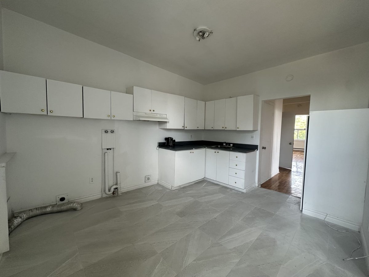 442 Rue Regina - Photo 2