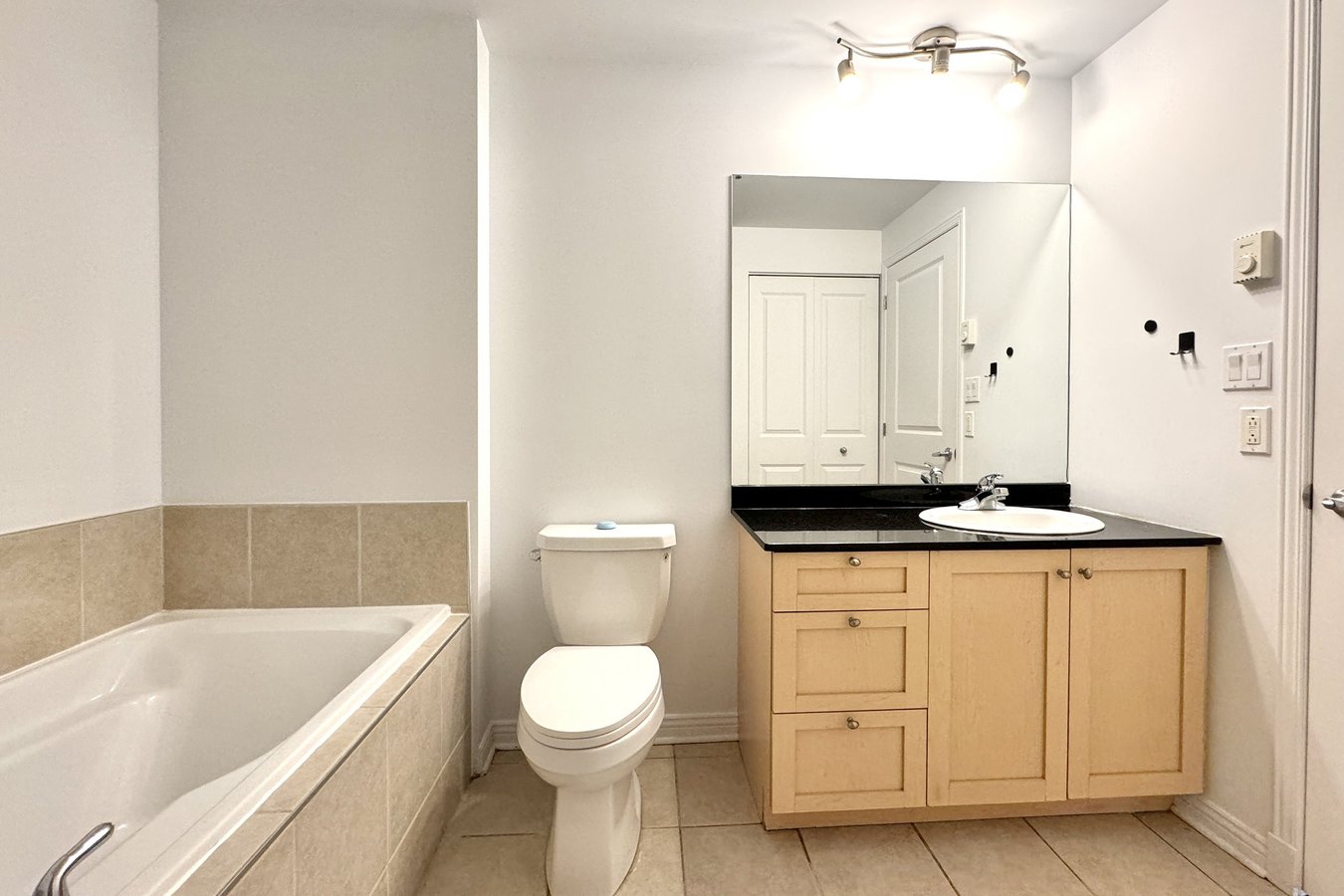 651 Rue de la Montagne - Photo 11
