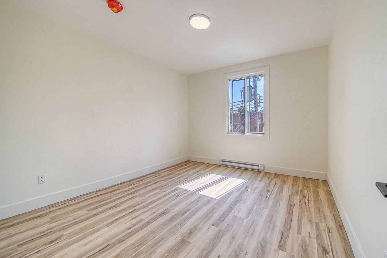5170 Avenue West Hill - Photo 10