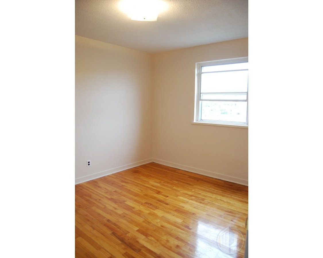 WATERFRONT 4 1/2*RENOVATED*HARDWOOD*APPLIANCES - Photo 14