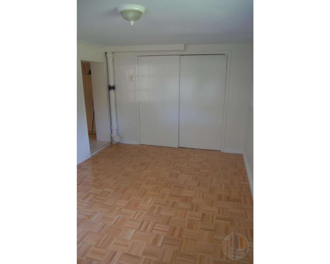 LACHINE WATERFRONT 6-ROOMS*2-FLOORS*2-BEDROOM*YARD - Photo 10