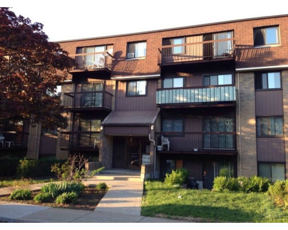 Brossard Apartments Condos and Houses for Rent with AC Air Conditioning