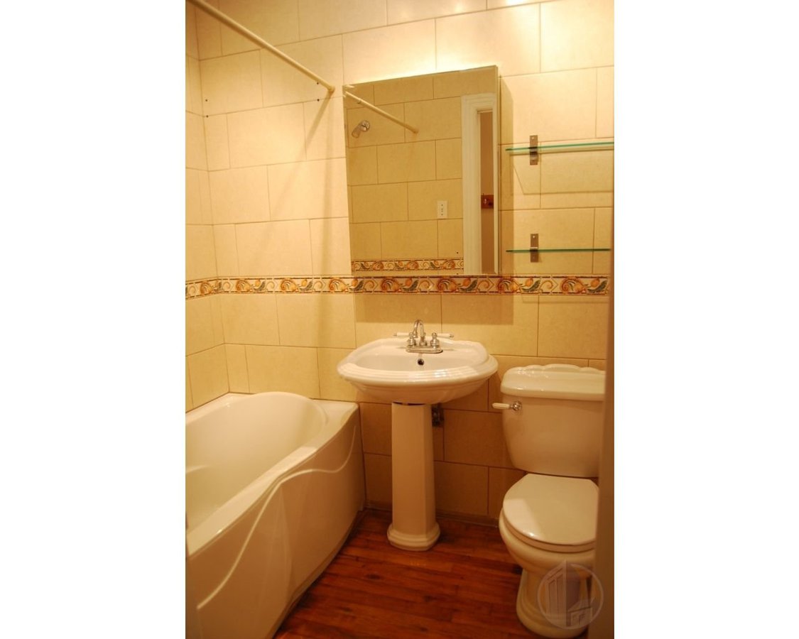 3 ½ Apartment for rent in Lachine - Photo 2