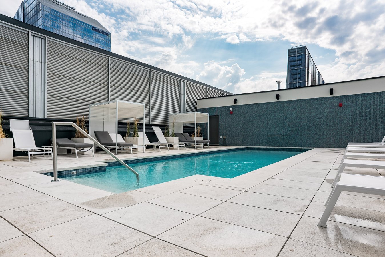 Luxury condo at the Bell Centre - 34 floors - Photo 10