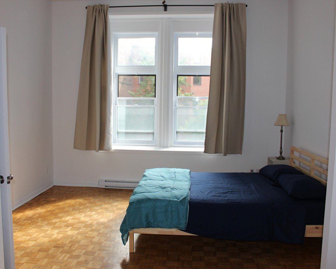 3 Bedroom Apartment Downtown Montreal - Photo 2
