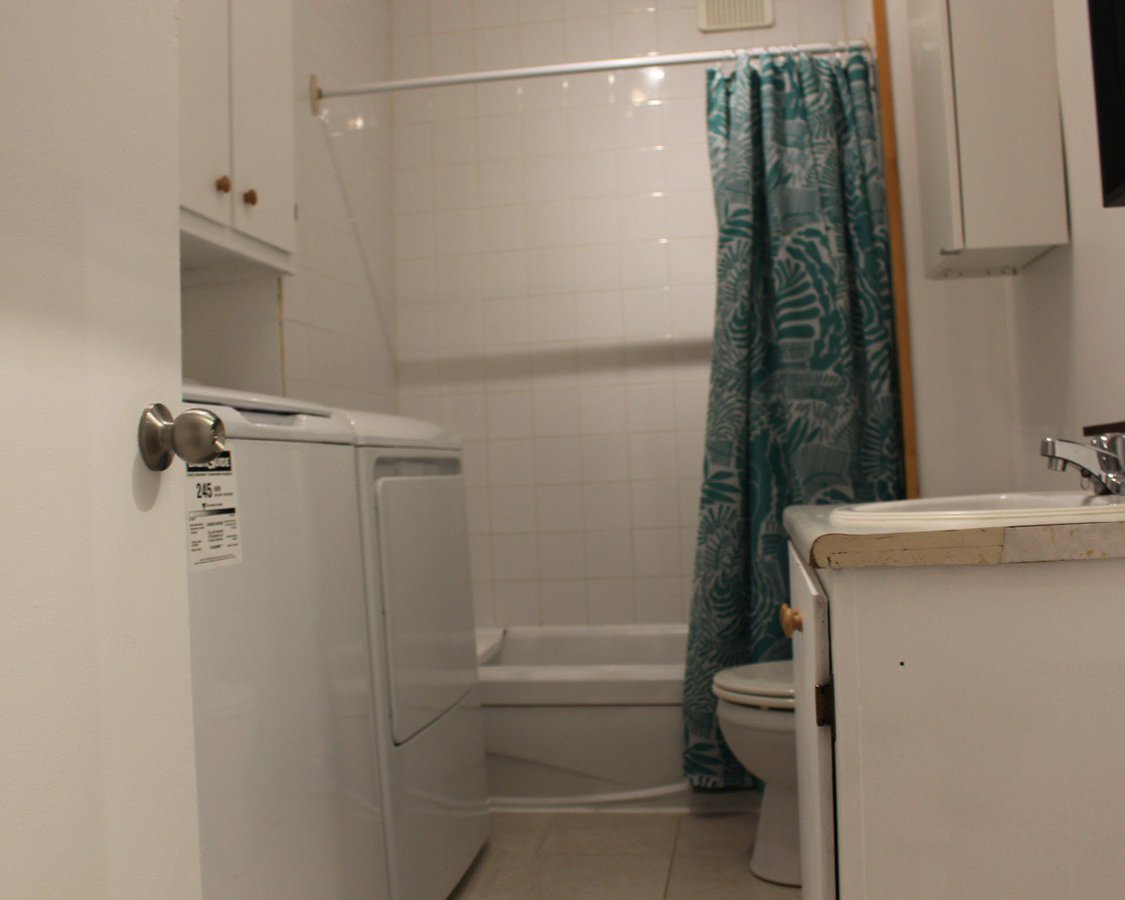 3 Bedroom Apartment Downtown Montreal - Photo 11