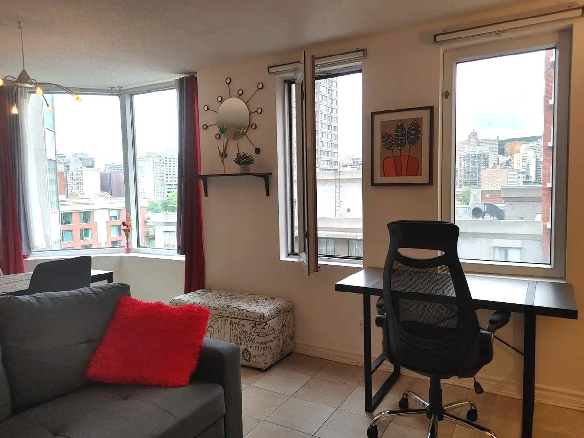Furnished Studio,Downtown,A/C,Wifi & All Included - Photo 2