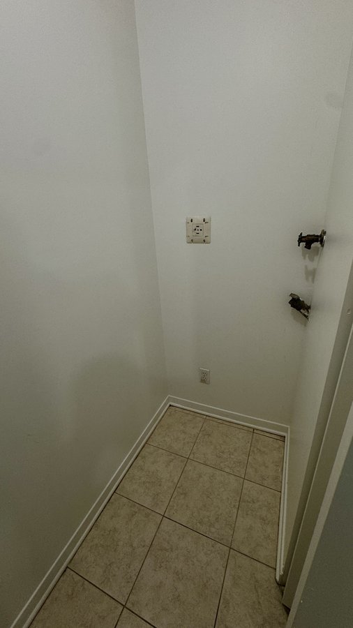 Condo 4 1/2 furnished, short term, ALL INCLUSIVE - Photo 7