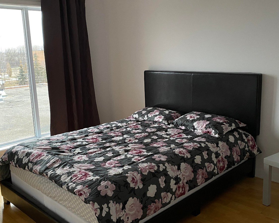 Condo 4 1/2, short term, ALL  INCLUSIVE, furnished - Photo 4