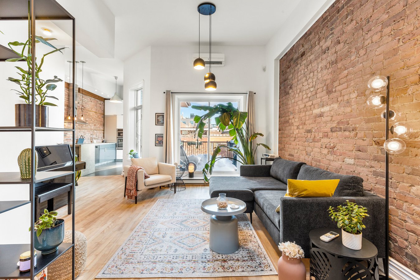 2035 Rue Sanguinet - Photo 1