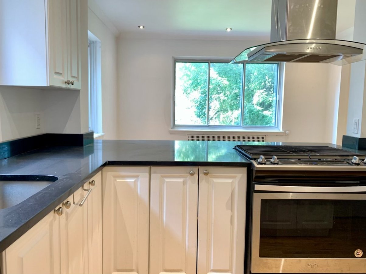 4650 Avenue Bonavista - Photo 8