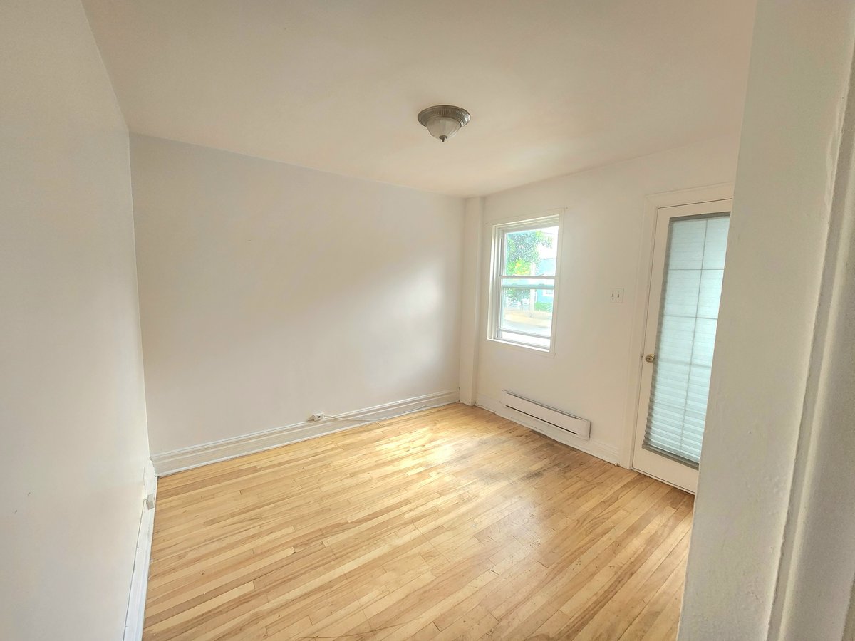 Montréal QC Duplexes, Studios and Condos for Rent