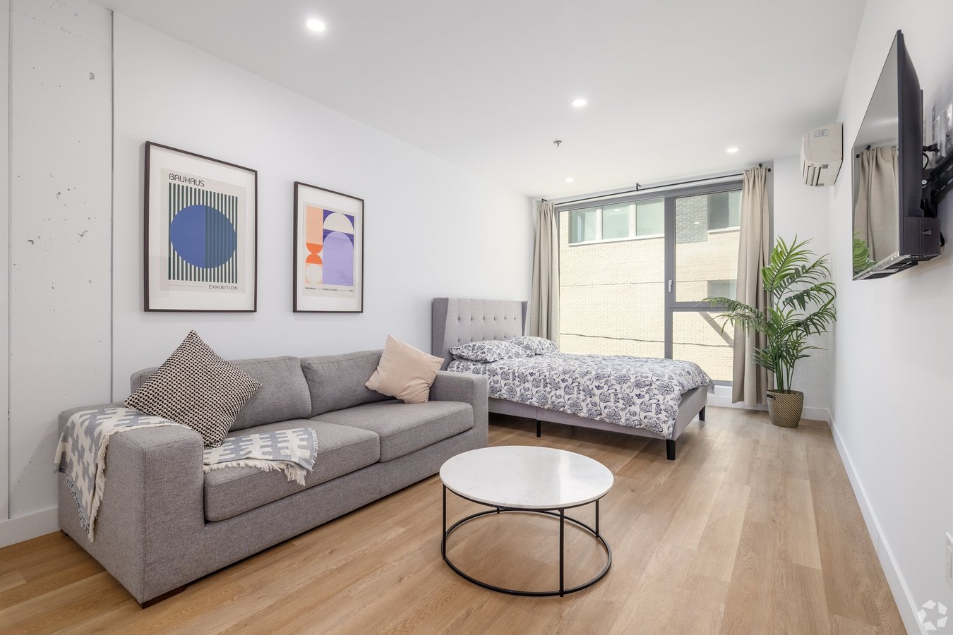 1230 Rue Bishop - Photo 3