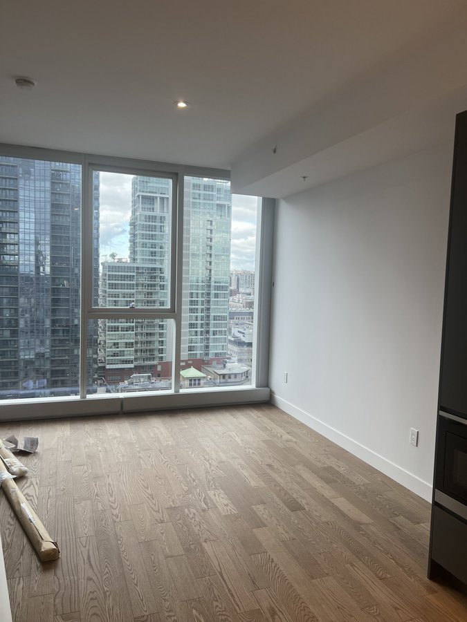 1215 Rue du Square-Phillips - Photo 19