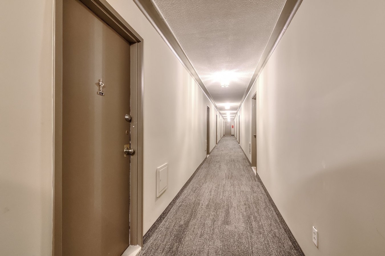 2555 Avenue Benny - Photo 6