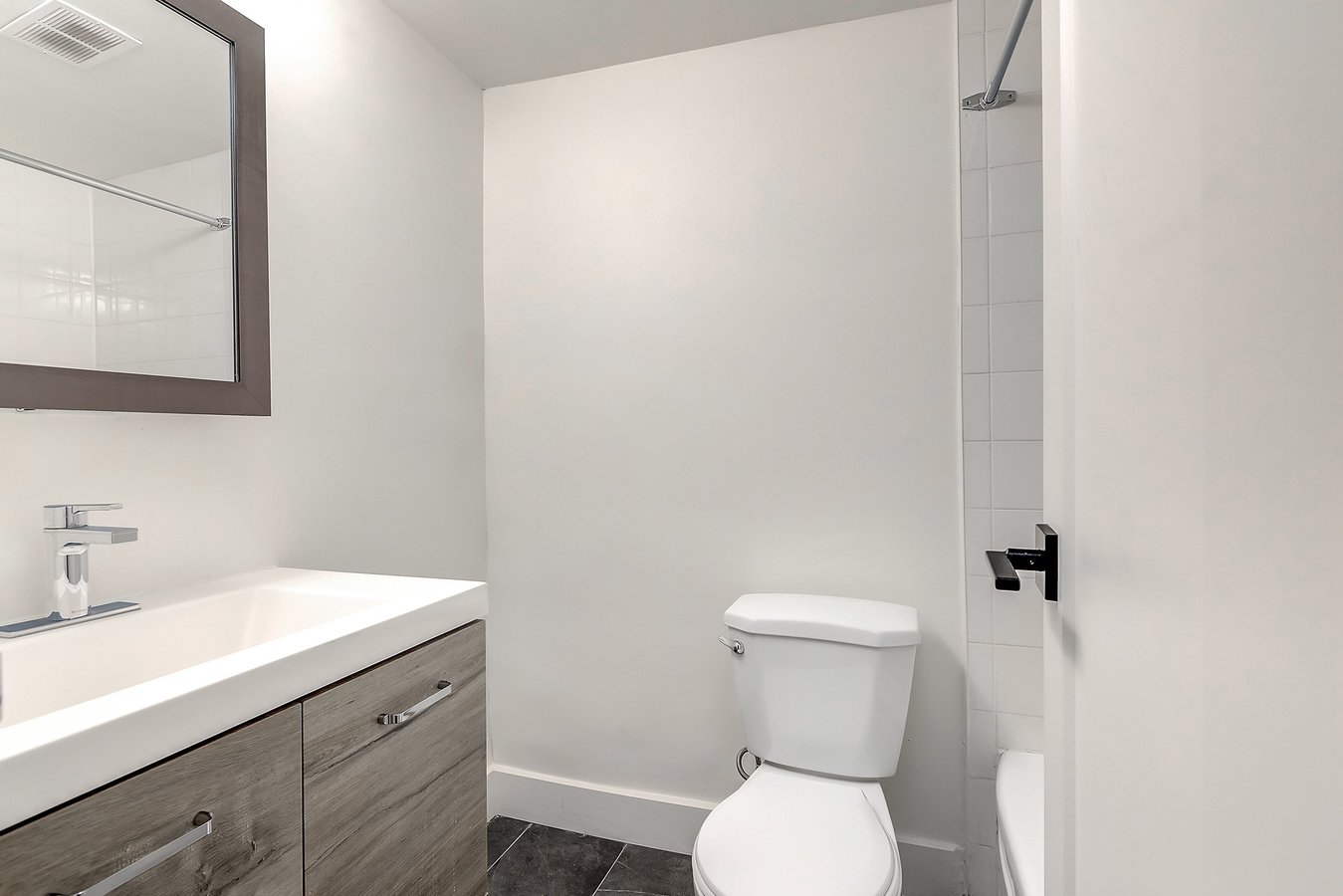 2555 Avenue Benny - Photo 8