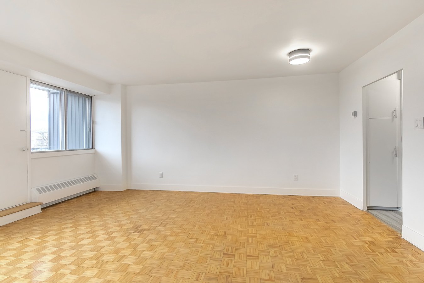 2555 Avenue Benny - Photo 9