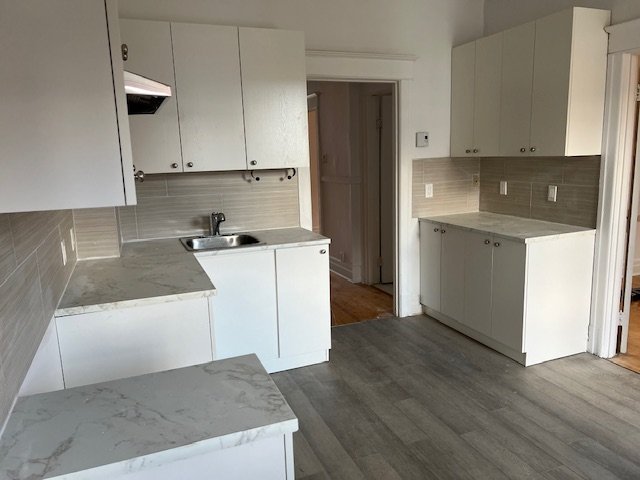 869 Avenue 6e - Photo 2