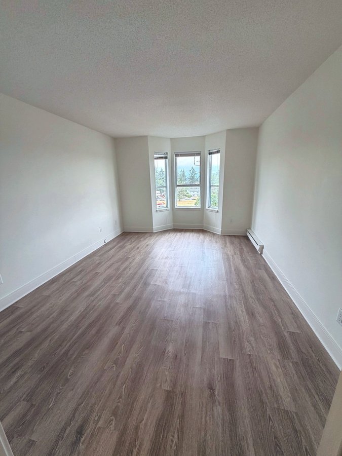 1651 Dufferin Crescent - Photo 5