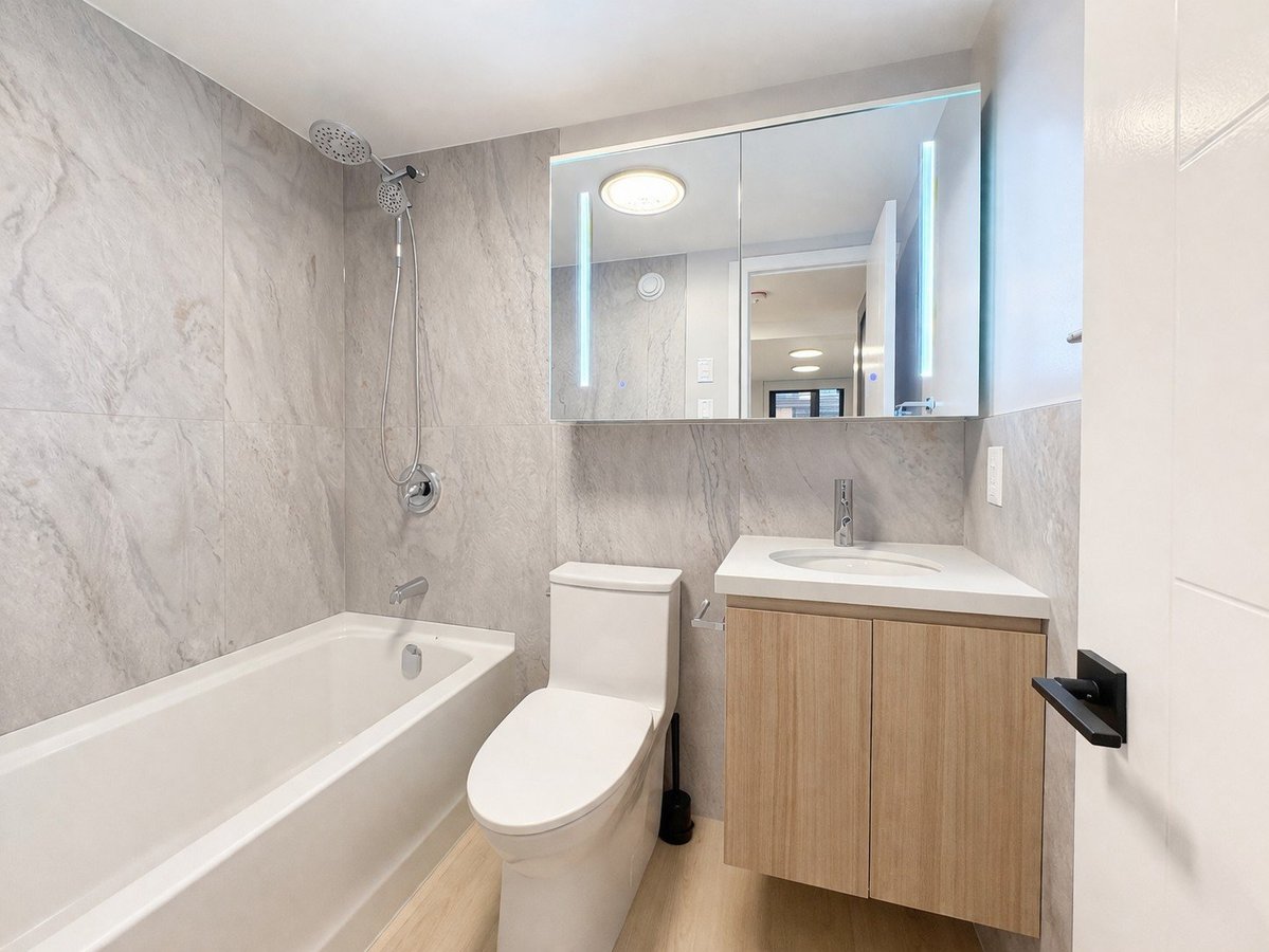 512 Moodie Drive - Photo 9