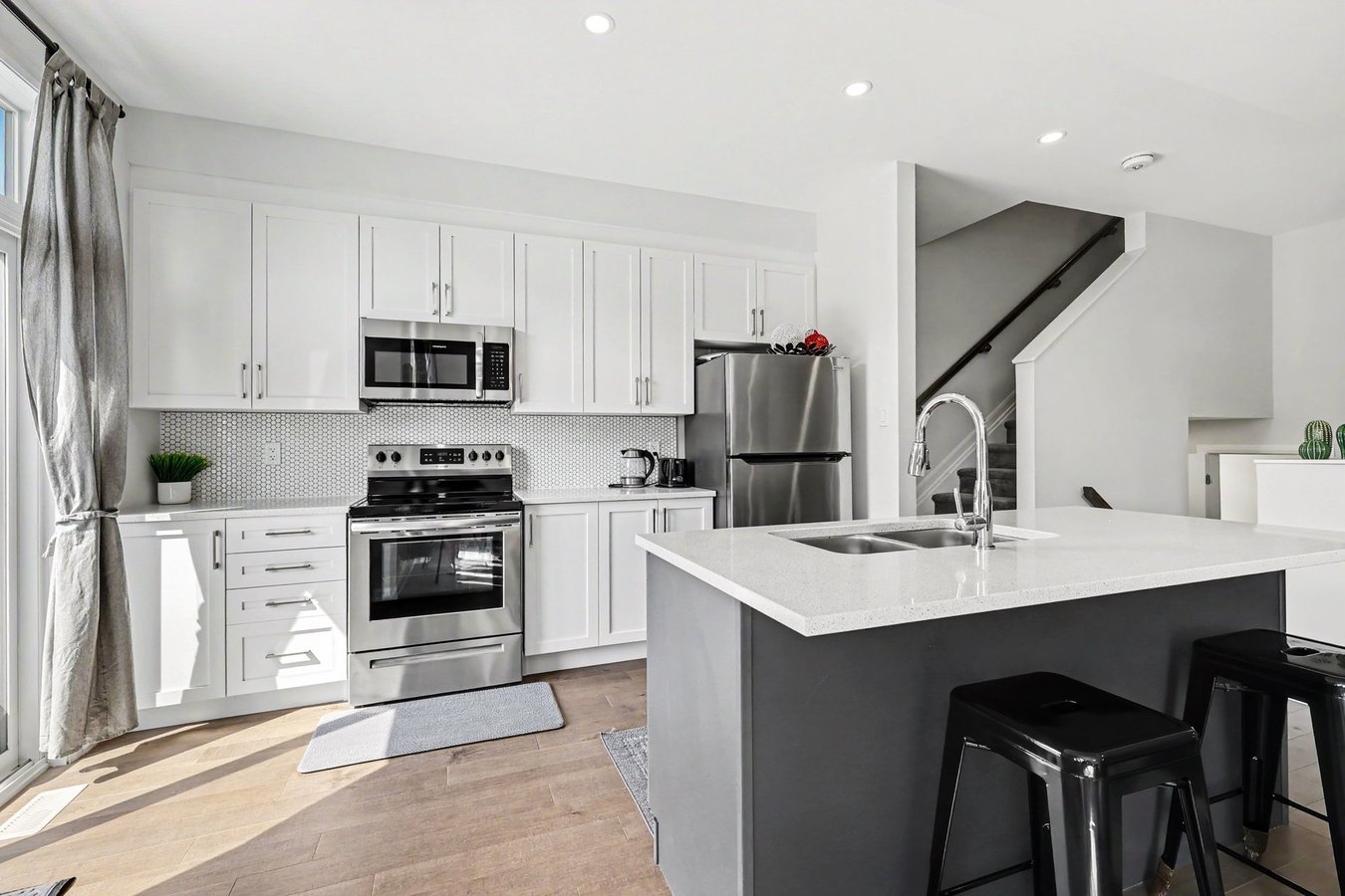906 Lixnaw Court - Photo 11
