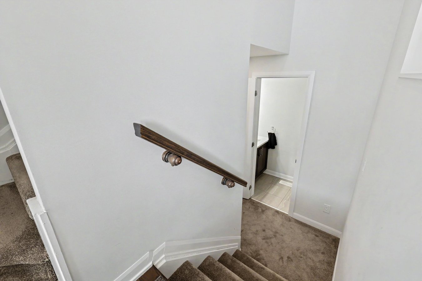 906 Lixnaw Court - Photo 14