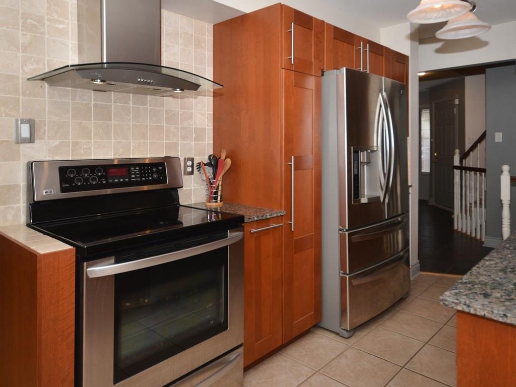 102 Thornbury Crescent - Photo 4