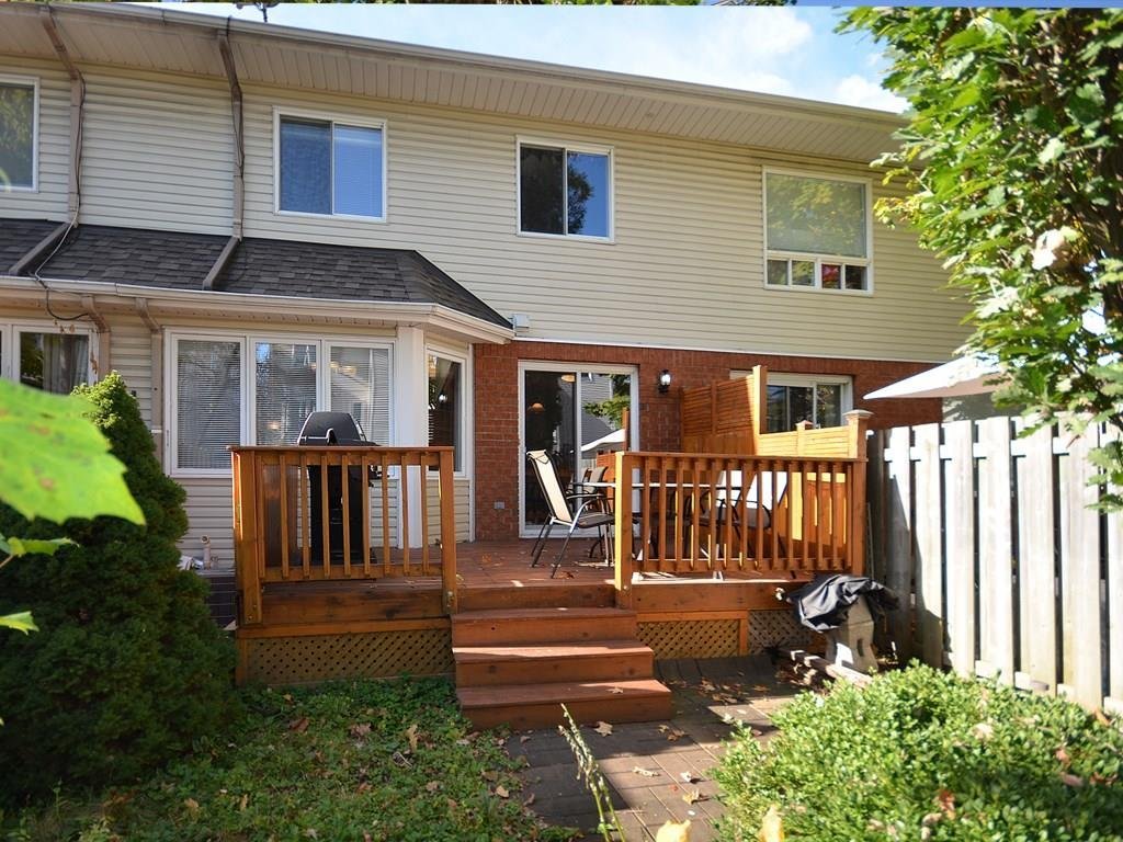 102 Thornbury Crescent - Photo 16