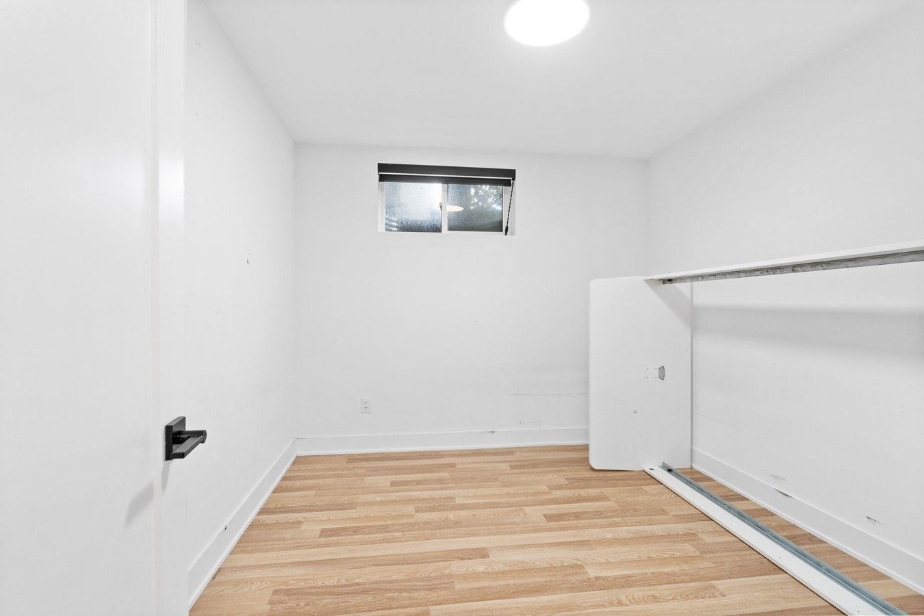 1398 Fisher Avenue - Photo 3