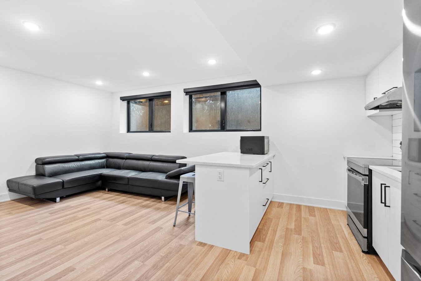 1398 Fisher Avenue - Photo 4