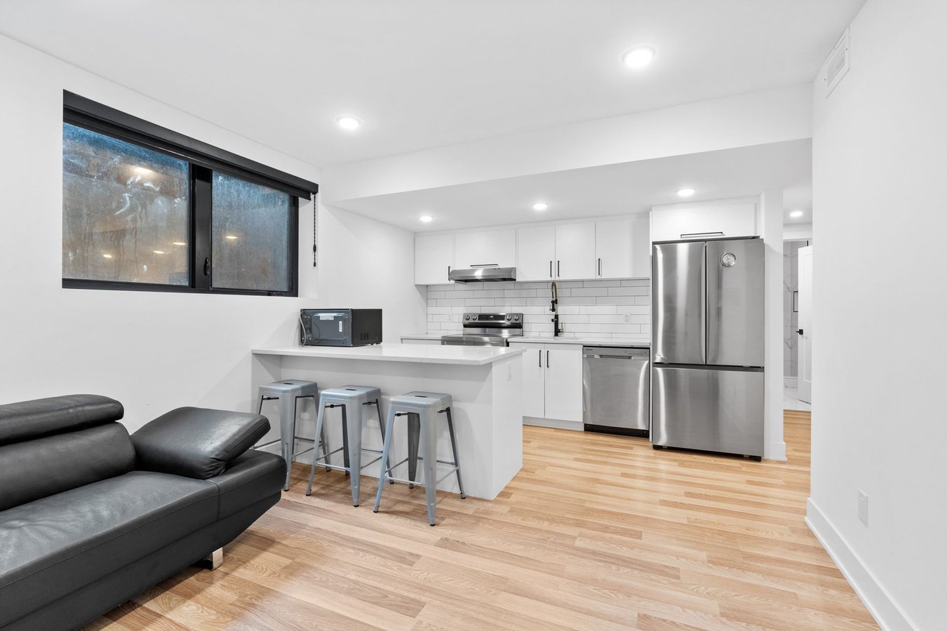 1398 Fisher Avenue - Photo 5