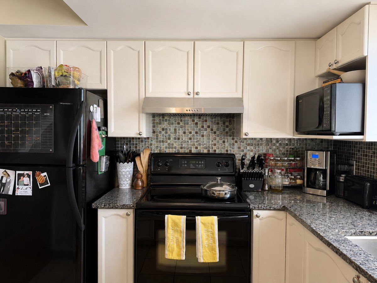 1358 Guthrie Street - Photo 7