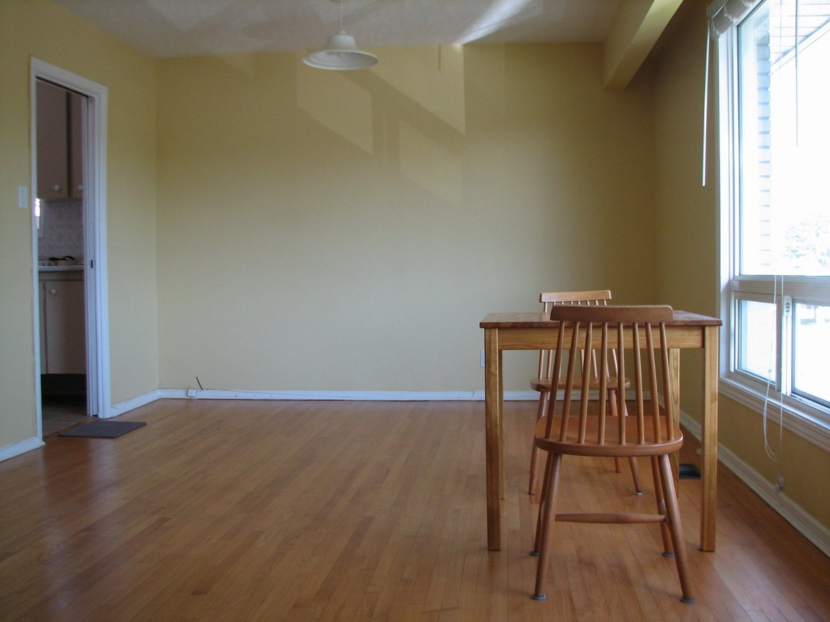 1023 Meadowlands Drive - Photo 2
