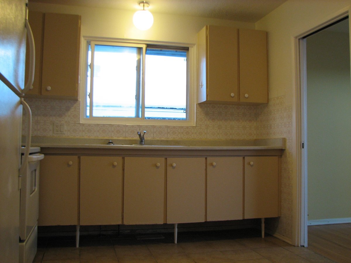 1023 Meadowlands Drive - Photo 4