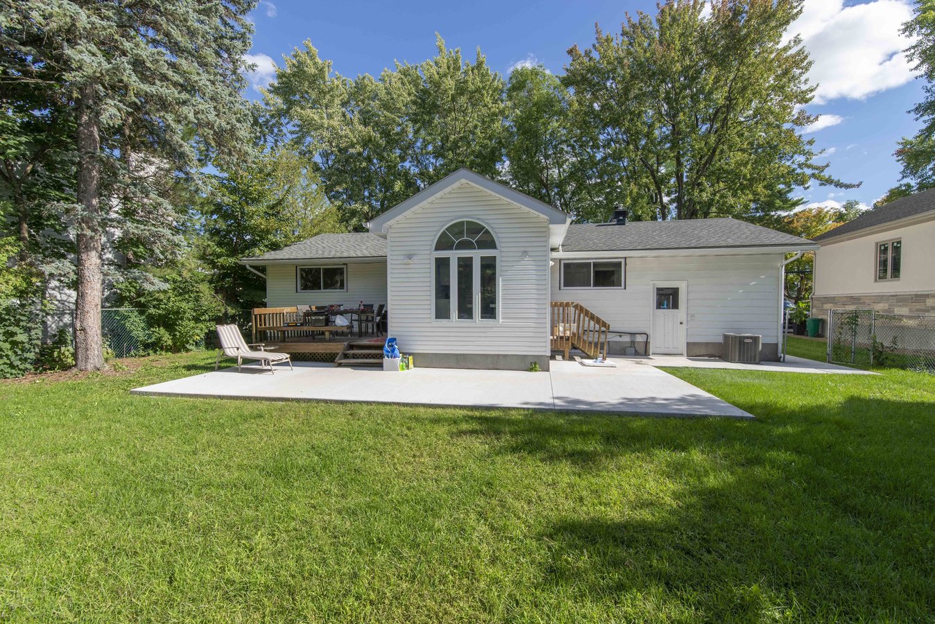 1057 Falaise Road - Photo 9