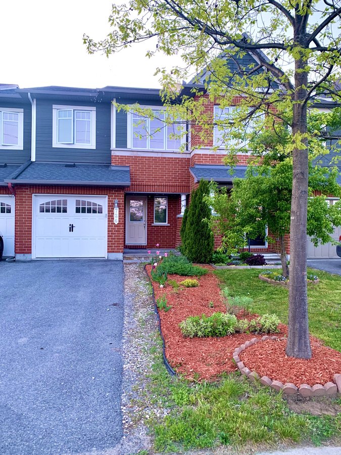 726 Paul Métivier Drive - Photo 1
